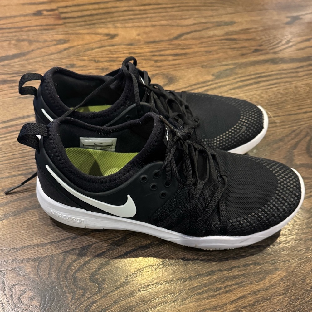 Nike Free sneakers size 9